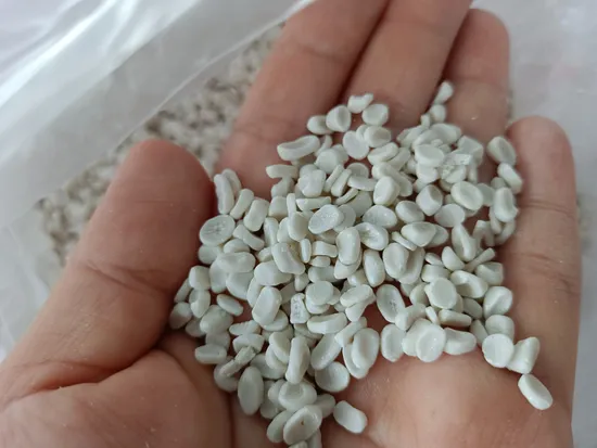 Preço de fábrica matéria-prima plástica Emirados Árabes Unidos Masterbatch branco de qualidade alimentar